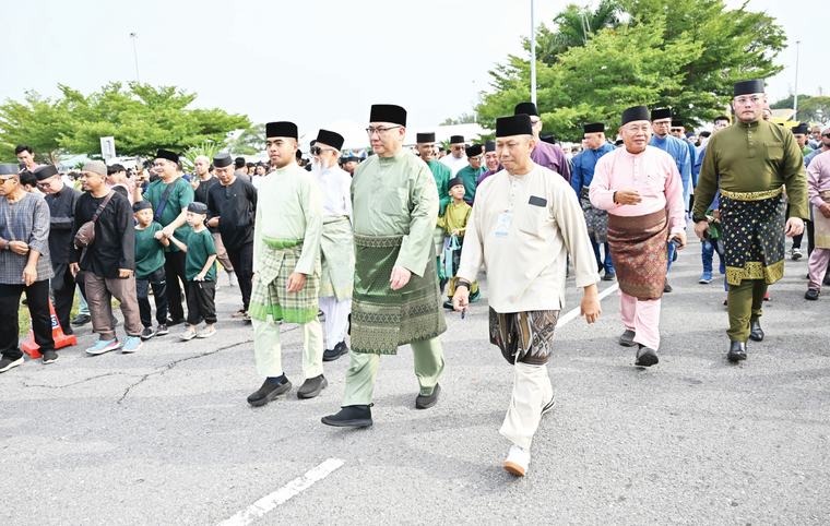 Lebih 2,000 peserta sertai perhimpunan, perarakan Maulud Nabi di Daerah Belait