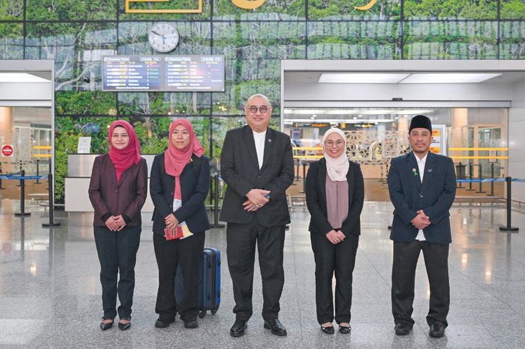 4 pegawai kerajaan jalani penempatan kerja di Republik Singapura